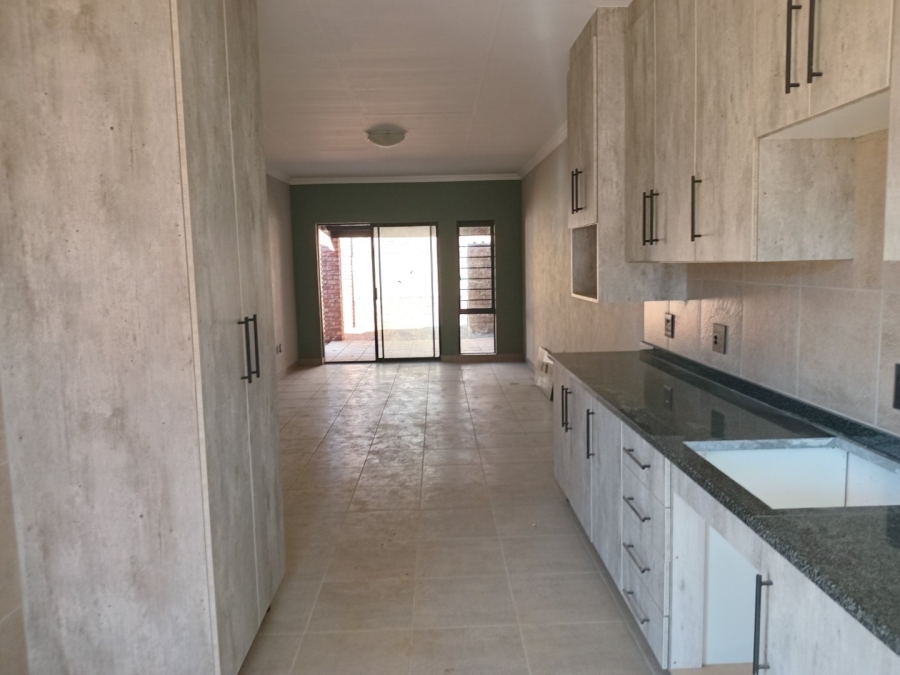 3 Bedroom Property for Sale in Waterval East North West